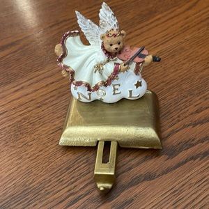 Vintage Angel bear stocking holder. EUC
